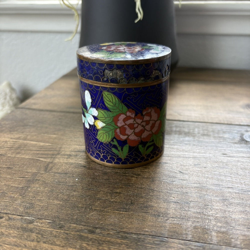 Antique Chinese Cloisonne Covered Round Blue Floral Trinket Tea Jar Box